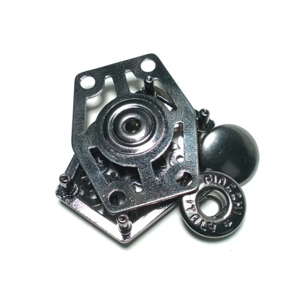 24 mm Snap Fastener front and detail view