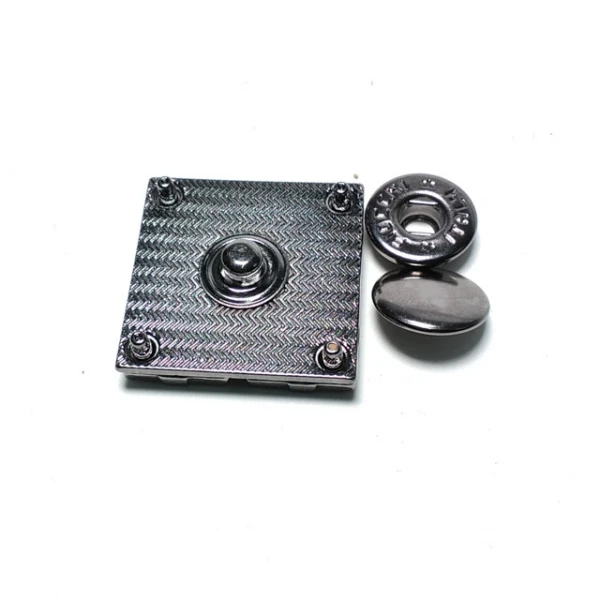 Square snap button 25 x 25 mm