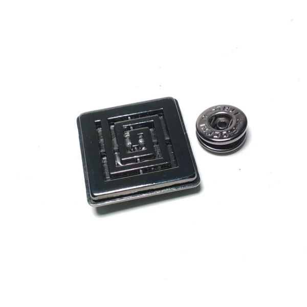 Square double piece snap button 30 x 30 mm