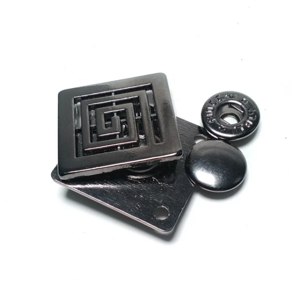 Square double piece snap button 30 x 30 mm