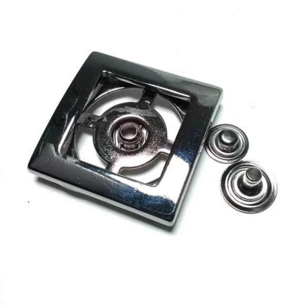 Mont , Kaban ve Ceket için Metal Çıtçıt Düğme 32 x 32 mm Е 1831