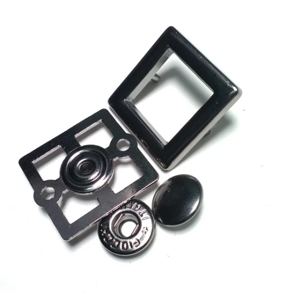 24 x 24 mm Kuşgözü Çift parça kare çıt çıt düğme