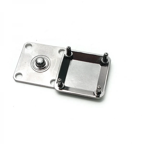 Kaban ve Mont Çıtçıt Düğmesi 25x 25 mm E 2036
