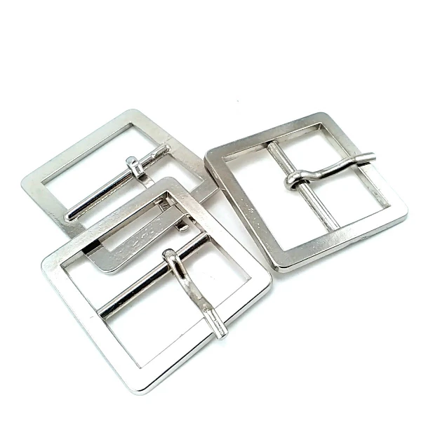 30 mm Center-Bar Buckle front and detail view