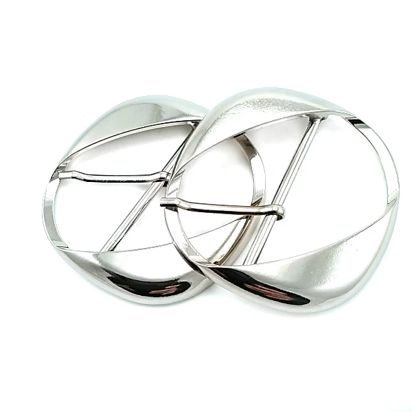 64 mm Center-Bar Buckle front and detail view