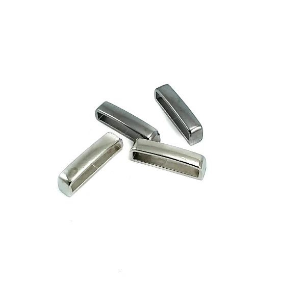22 mm front and detail view
