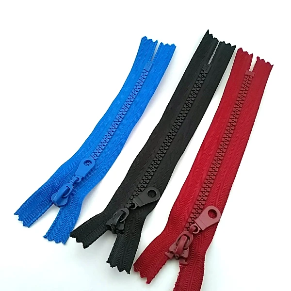 16 cm 6,3 inch Chunky Plastic Teeth Zip Closed End (50 pcs/Pack) FK00001