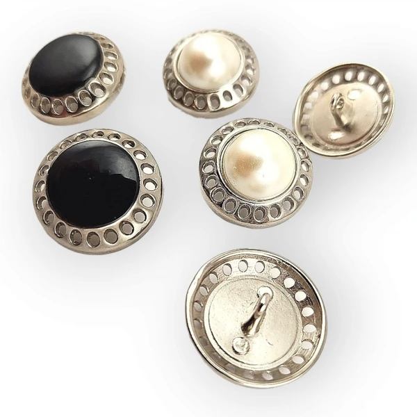 Pearl Shank Button 22.7 mm - 36 L Enameled Jacket Button E 2241 Pearl Shank Button 22.7 mm - 36 L Enameled Jacket Button E 2241