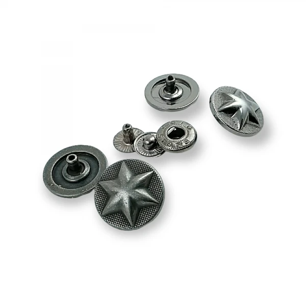 Metal Yıldız Tasarımlı Çıt çıt Düğme 17 mm - 27 boy E 1482