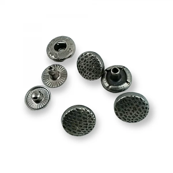 Nokta Desenli Çıtçıt Düğme 11 mm - 18 boy E 1506