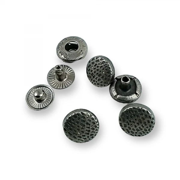 Nokta Desenli Çıtçıt Düğme 11 mm - 18 boy E 1506