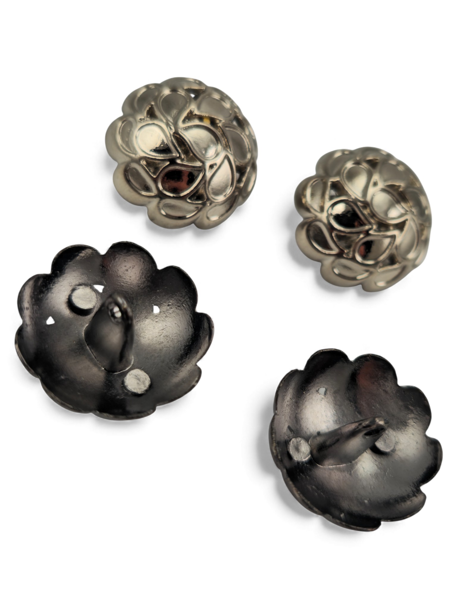 embossed flower bud patterned Jacket Button 22.7 mm - 36 size embossed flower bud patterned Jacket Button 22.7 mm - 36 size