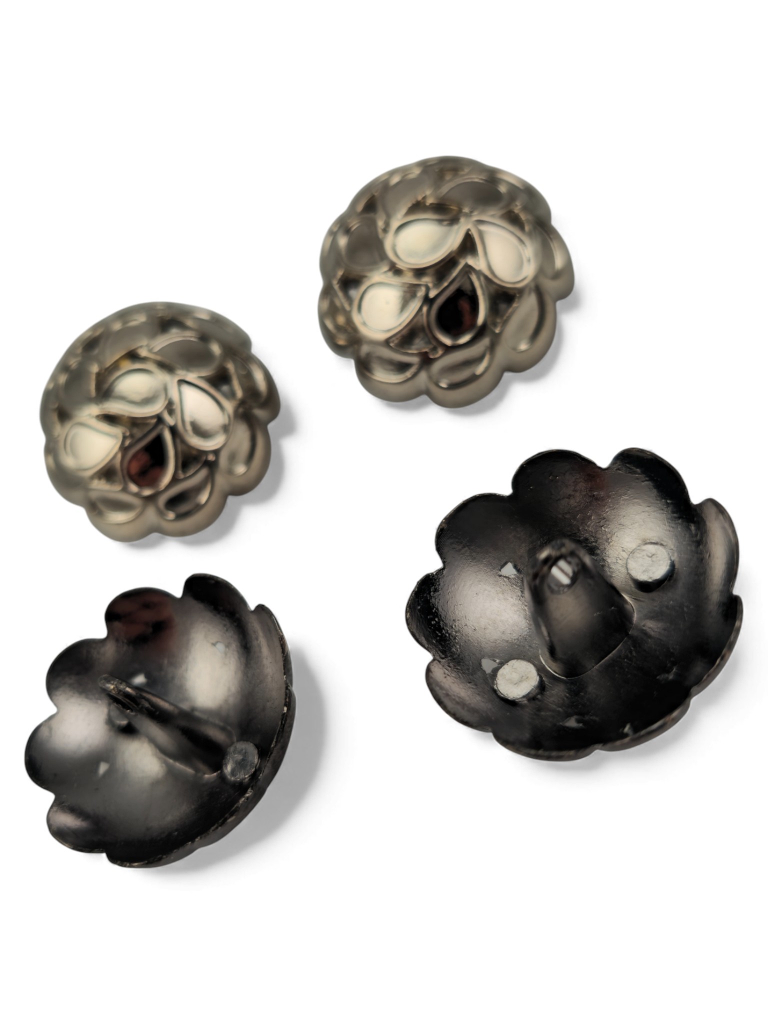 embossed flower bud patterned Jacket Button 22.7 mm - 36 size embossed flower bud patterned Jacket Button 22.7 mm - 36 size