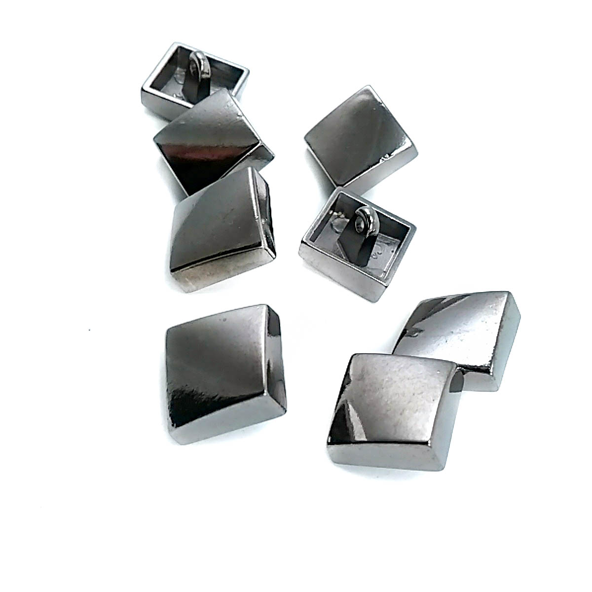 15 mm Shank Button front and detail view