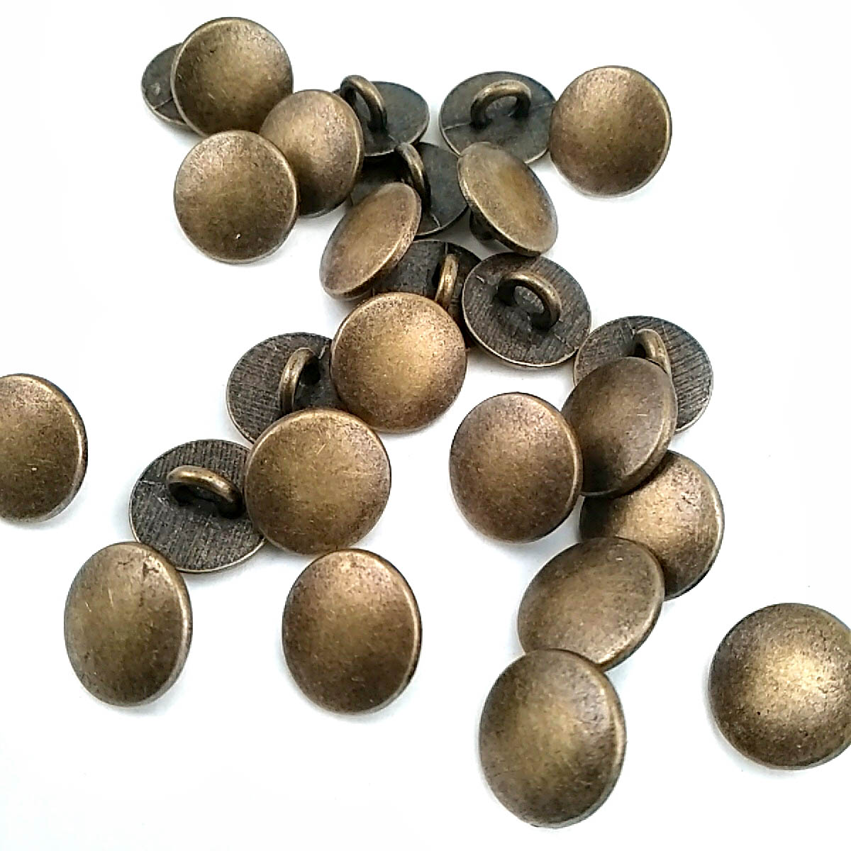 10 mm Shank Button front and detail view