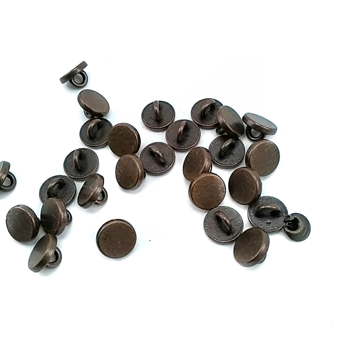 9 mm Shank Button front and detail view
