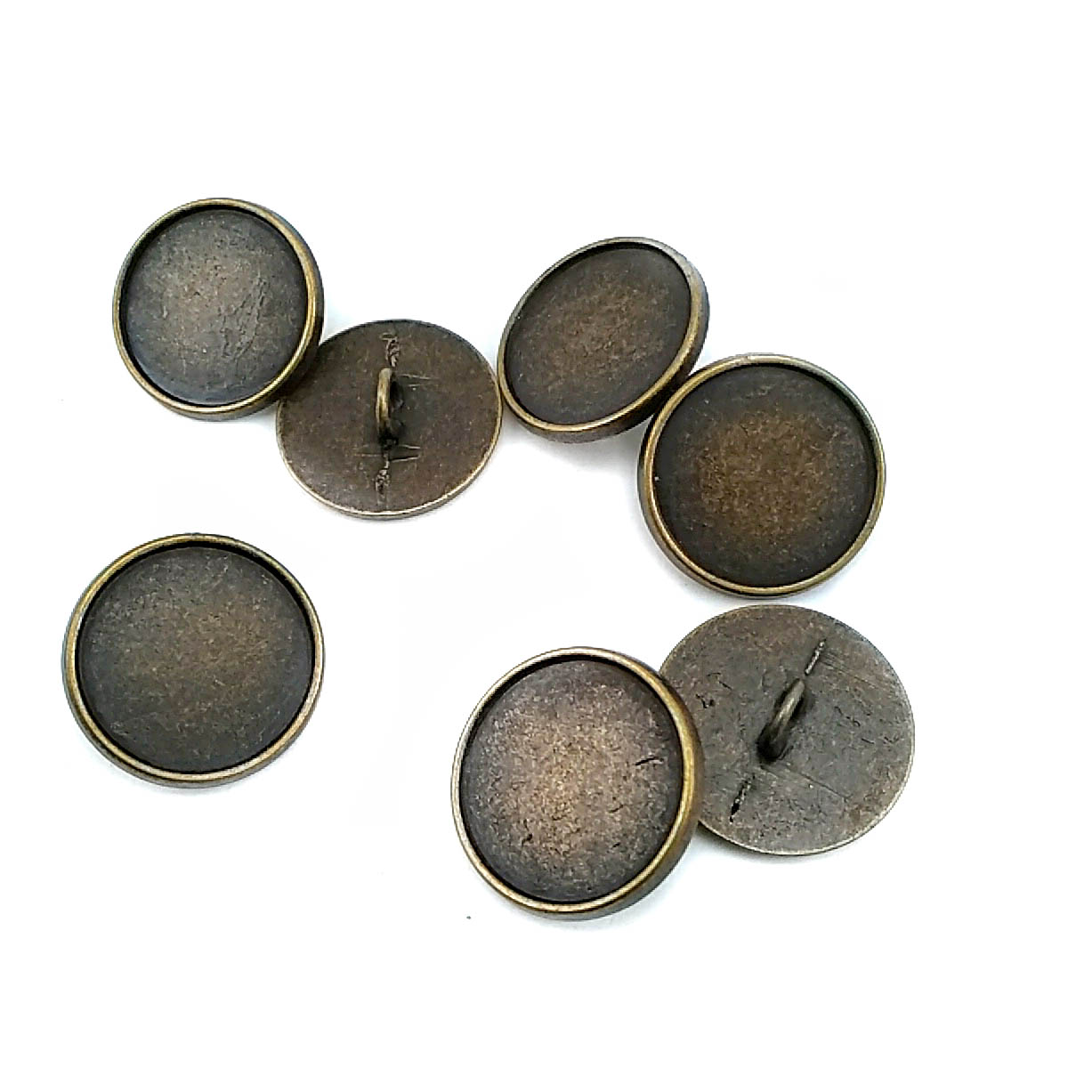20 mm Shank Button front and detail view