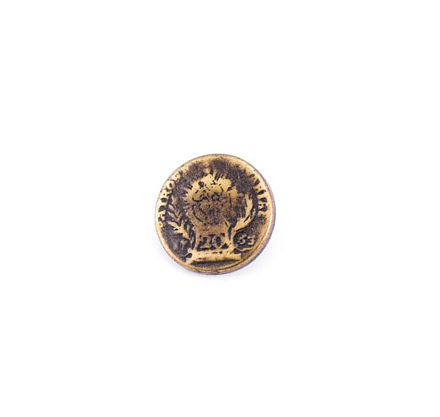 18 mm Shank Button front and detail view