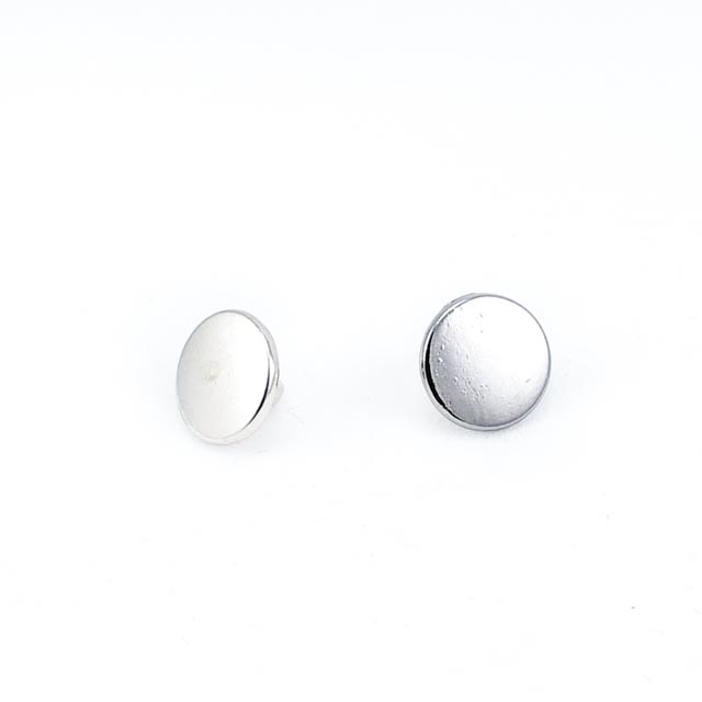 10 mm Shank Button front and detail view
