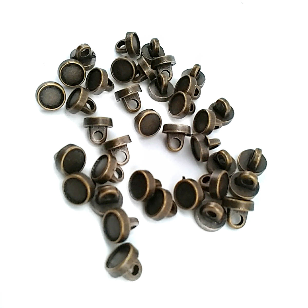 7.7 mm Enamel / Colored Shank Button front and detail view