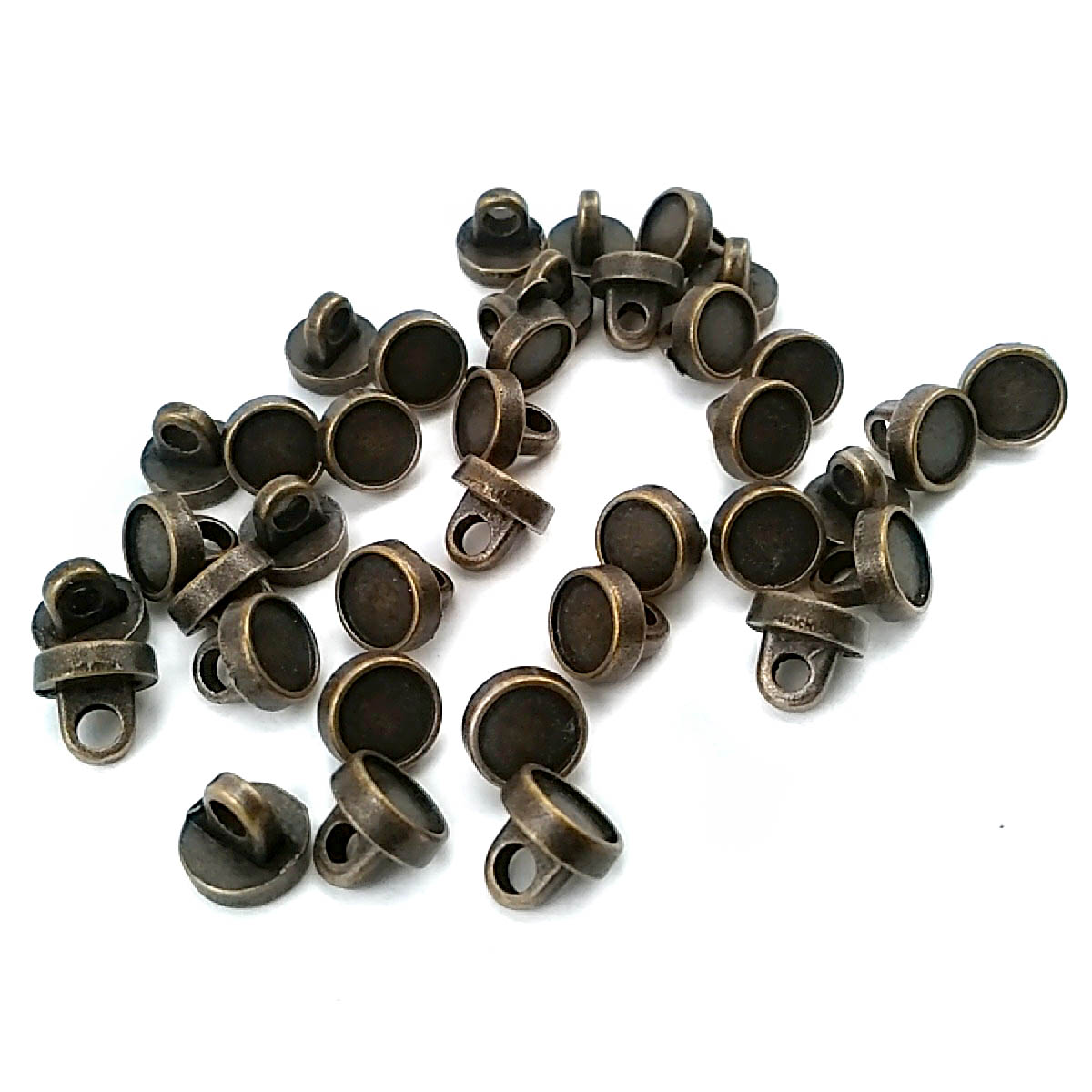 7.7 mm Enamel / Colored Shank Button front and detail view