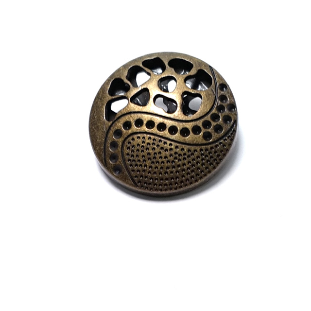 Patterned large size 30 mm metal button