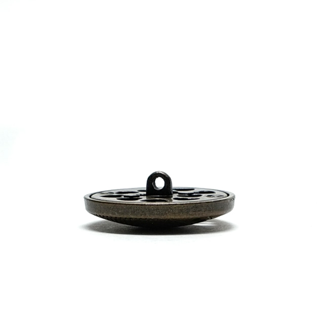 Patterned large size 30 mm metal button