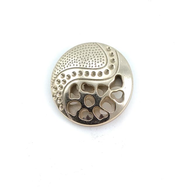 Patterned large size 30 mm metal button