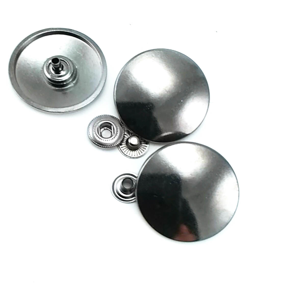 Hafif Bombeli Büyük Boy Çıtçıt Düğme 32 mm - 50 boy E 1538 Hafif Bombeli Büyük Boy Çıtçıt Düğme 32 mm - 50 boy E 1538