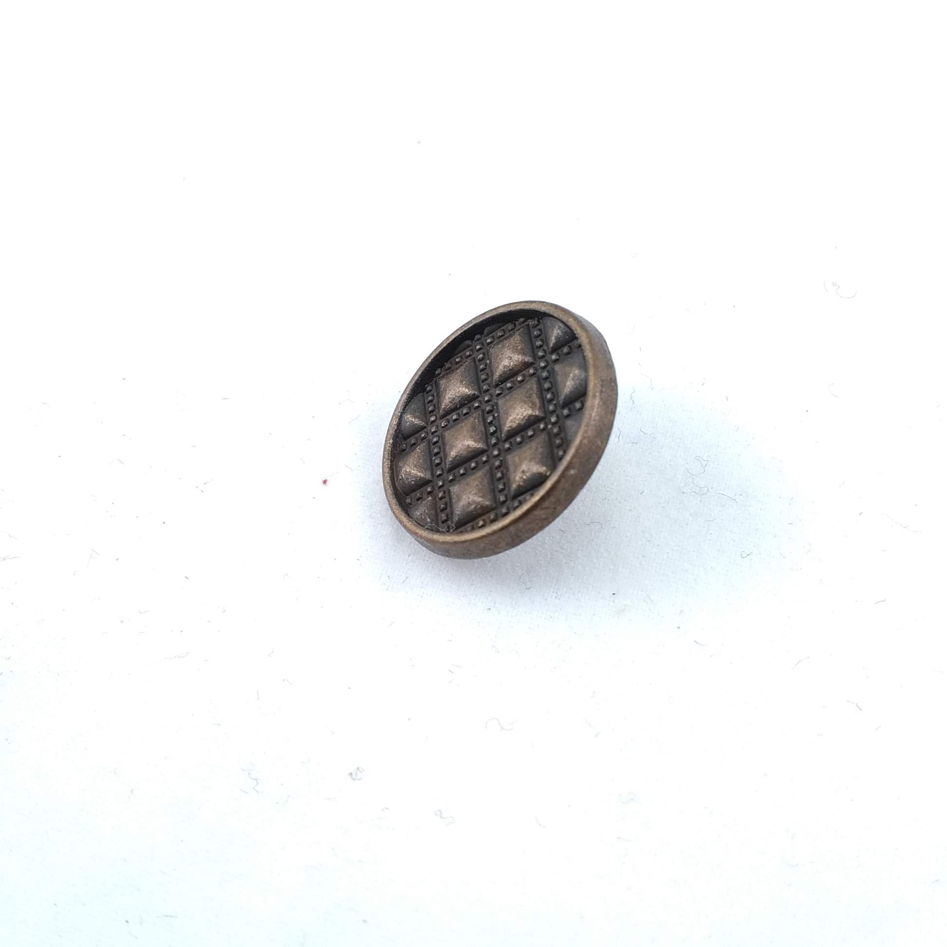 18 mm Shank Button product image 18 mm Shank Button front and detail view
