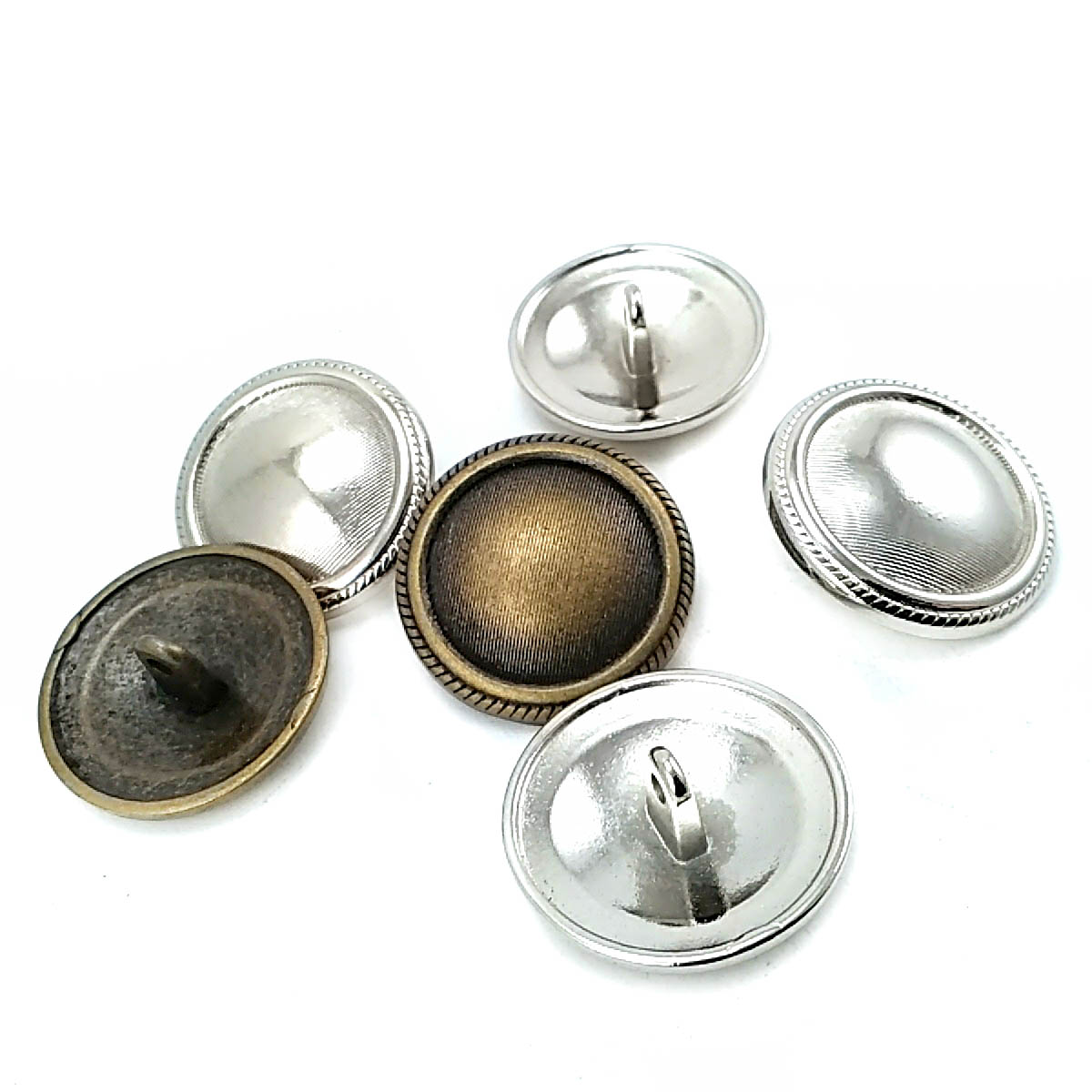 Yuvarlak Desenli Ayaklı Düğme 26 mm -  42 boy E 2002