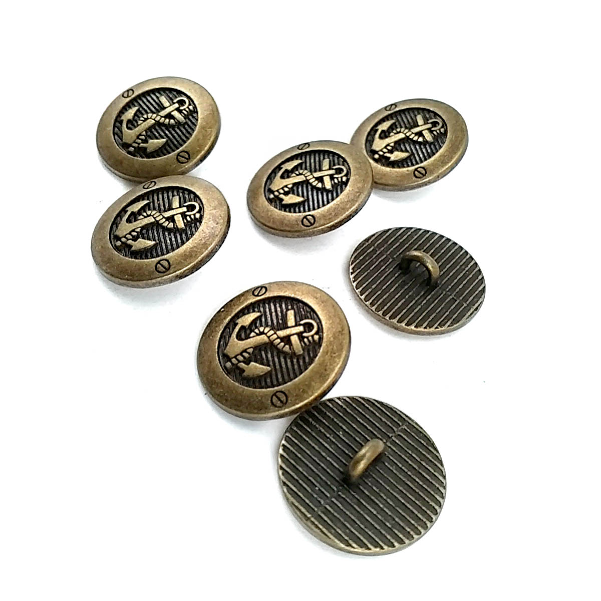 Anchor Patterned Shank Button 17 mm - 28 L  E 2044