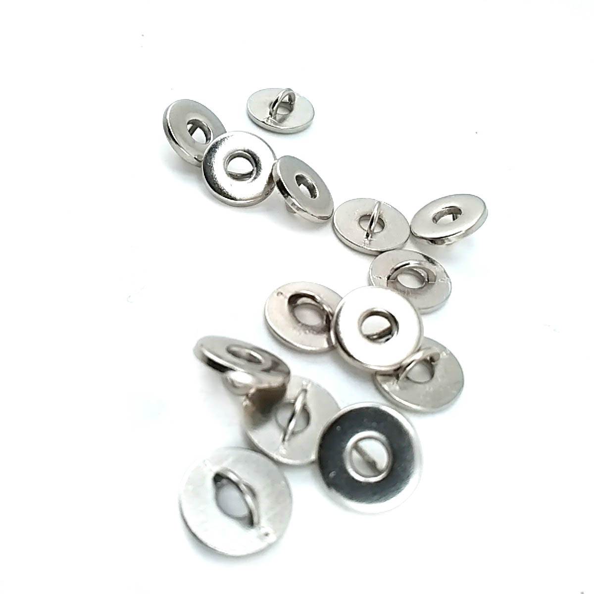 Gömlek ve Bluz Düğmesi 7 mm - 11 boy E 2112