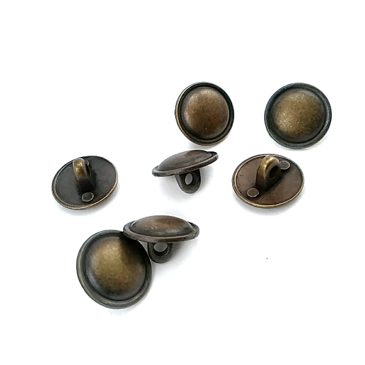 Curved Metal Shank Button 15 mm - 24 L  E 307