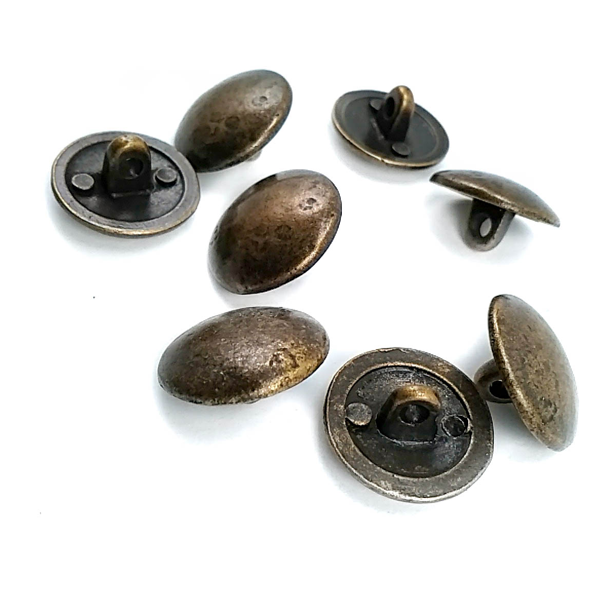 18 mm Shank Button front and detail view