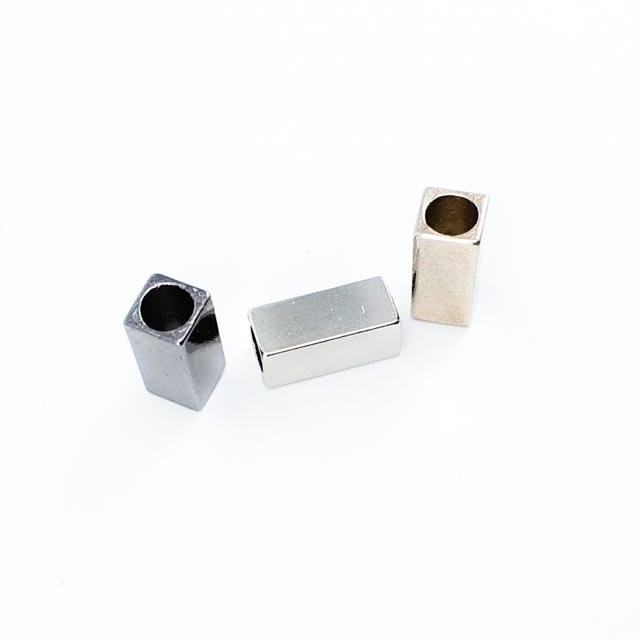 Metal Bağucu Çap 6 mm Boy 14 mm Dikdörtgen Şekil E 1694