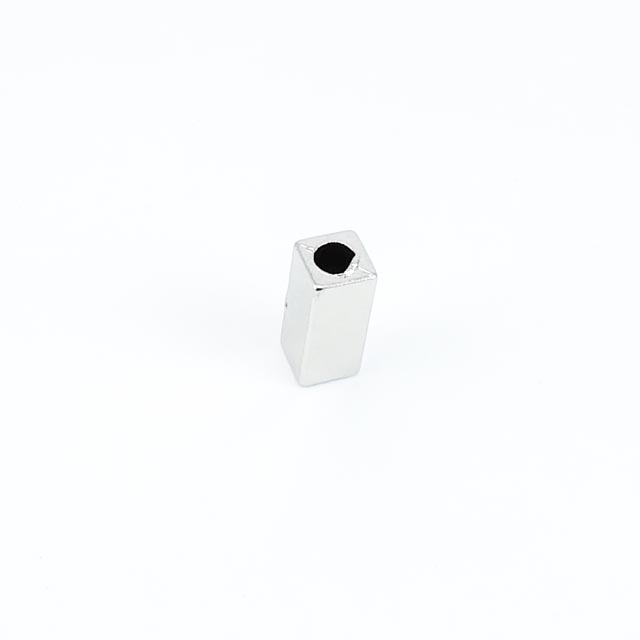 Metal Bağucu Çap 6 mm Boy 14 mm Dikdörtgen Şekil E 1694