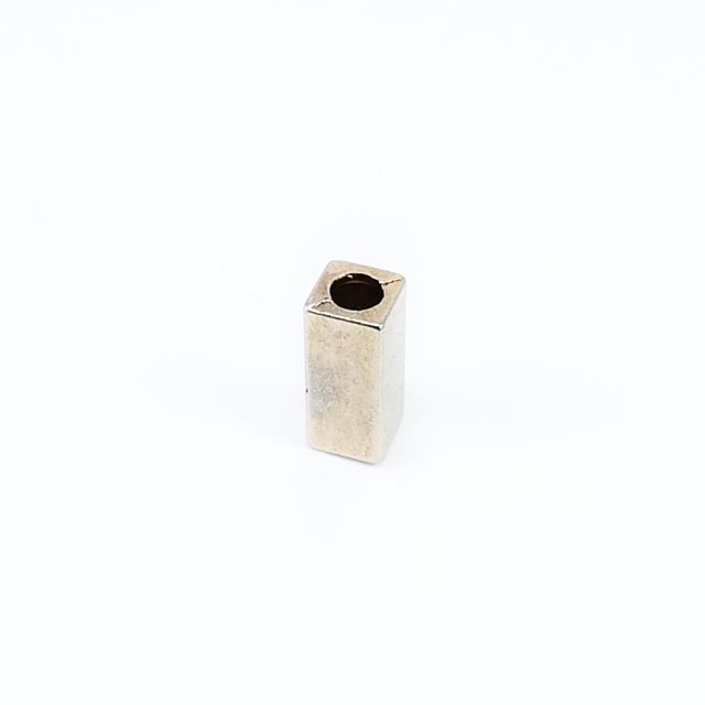 Metal Bağucu Çap 6 mm Boy 14 mm Dikdörtgen Şekil E 1694