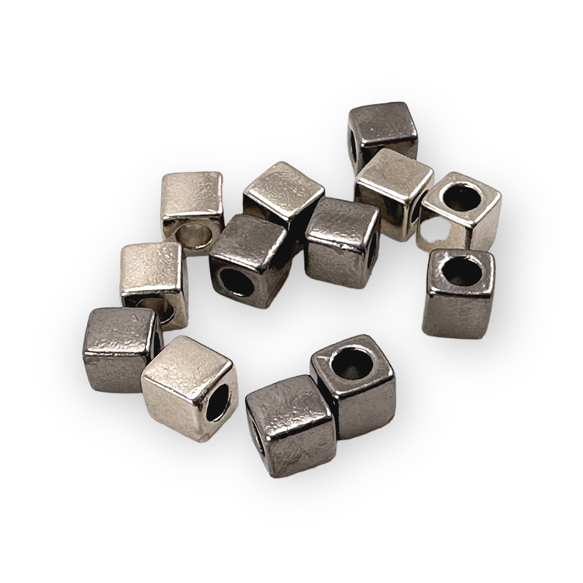 Cord End Cube Shape Tie 5 mm Diameter E 1804