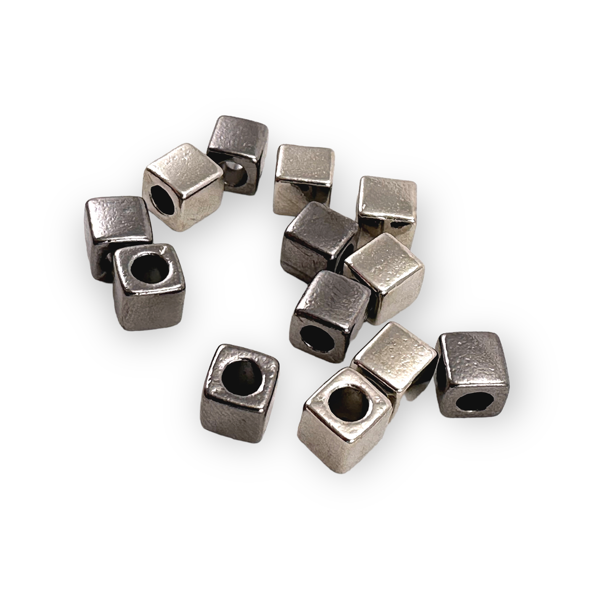 Cord End Cube Shape Tie 5 mm Diameter E 1804