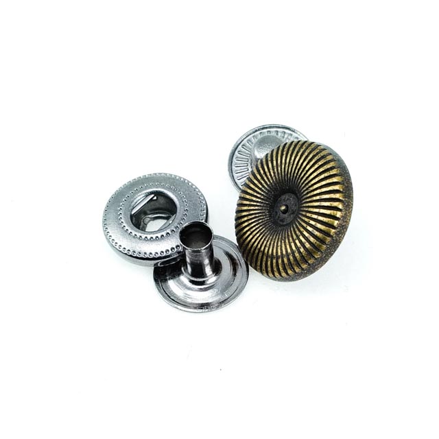 Çizgi Desenli Çıtçıt Düğme Mont Çıtçıtı 15 mm - 24 boy E 1025