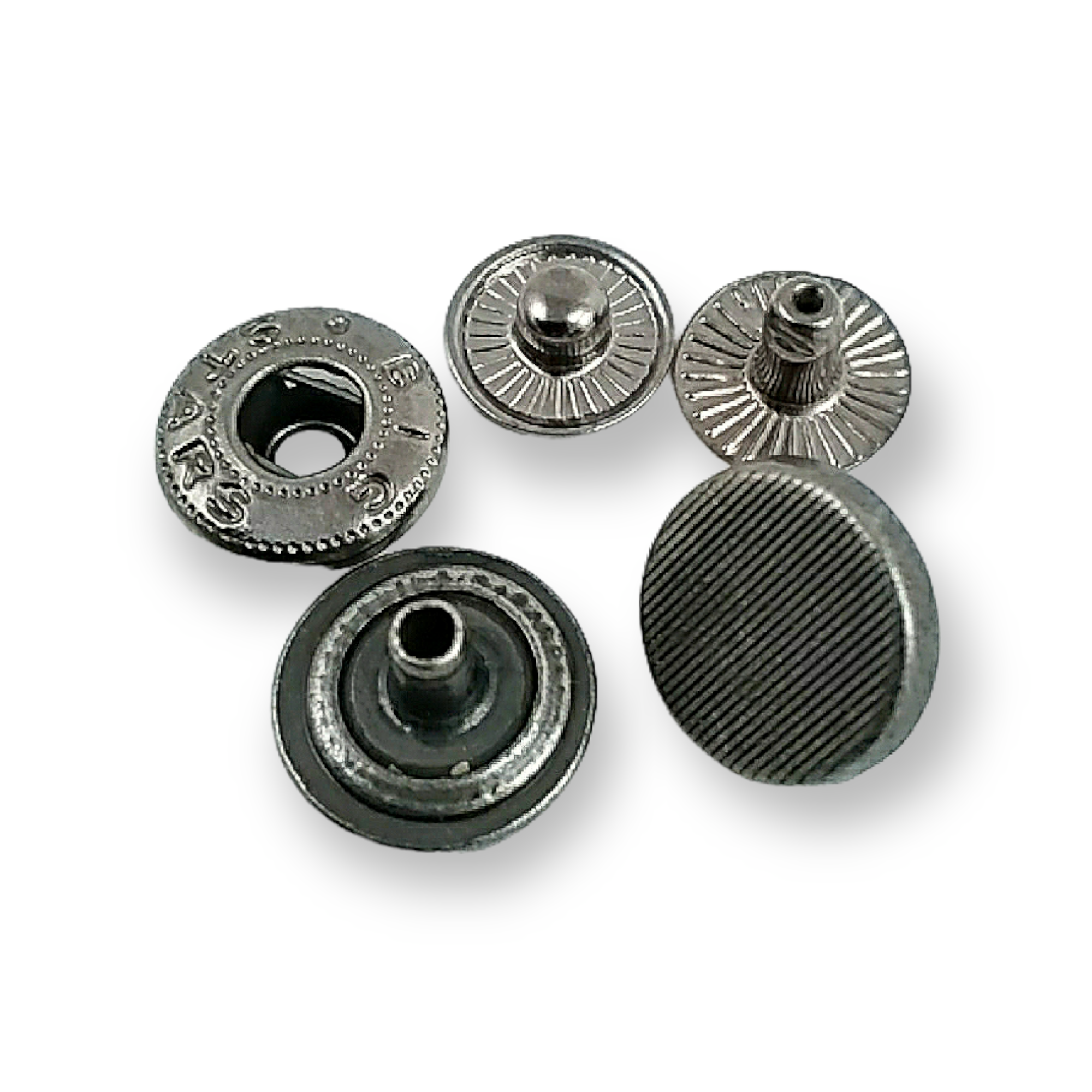 Çıt çıt Düğme Çizgili Tasarım 13 mm 22 boy E 1351 Çıt çıt Düğme Çizgili Tasarım 13 mm 22 boy E 1351