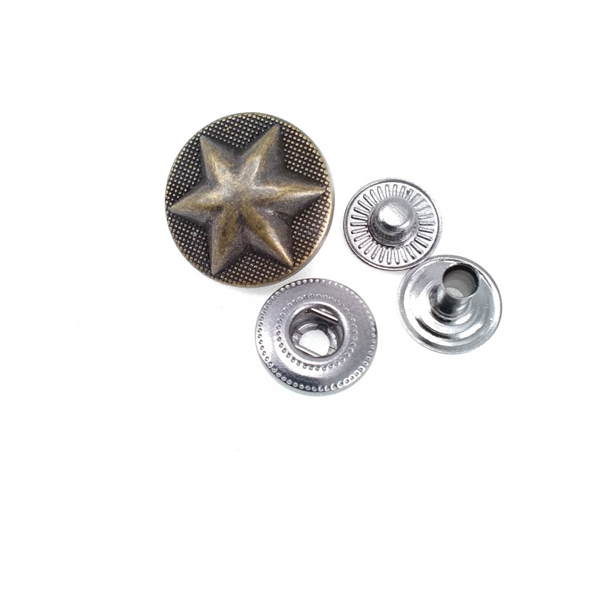 Metal Yıldız Tasarımlı Çıt çıt Düğme 17 mm - 27 boy E 1482 Metal Yıldız Tasarımlı Çıt çıt Düğme 17 mm - 27 boy E 1482