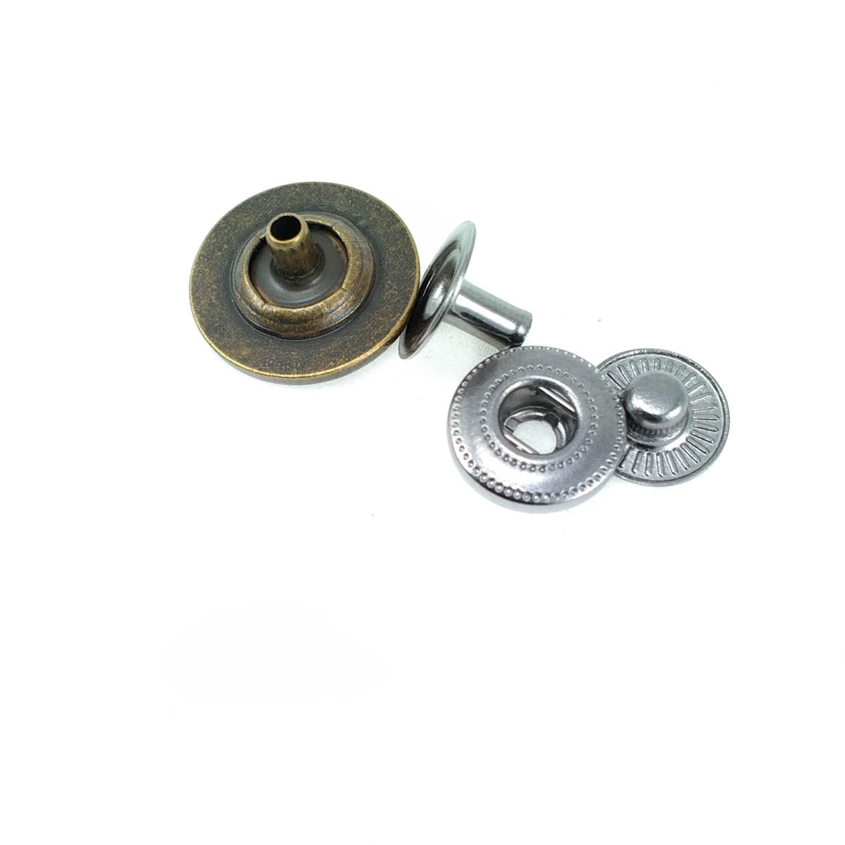 Logo Desenli Çıtçıt Düğme 17 mm - 27 boy E 1492