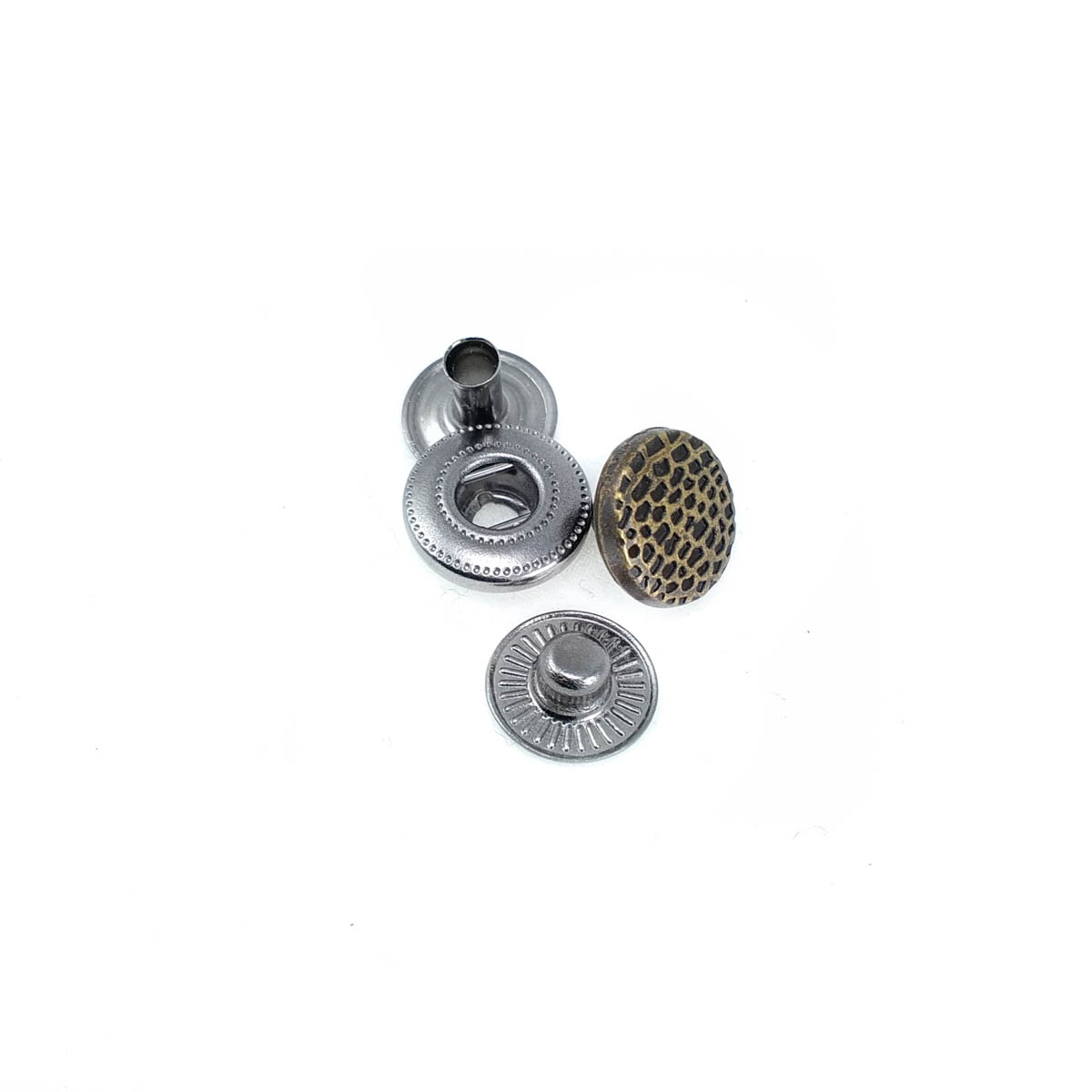 Nokta Desenli Çıtçıt Düğme 11 mm - 18 boy E 1506