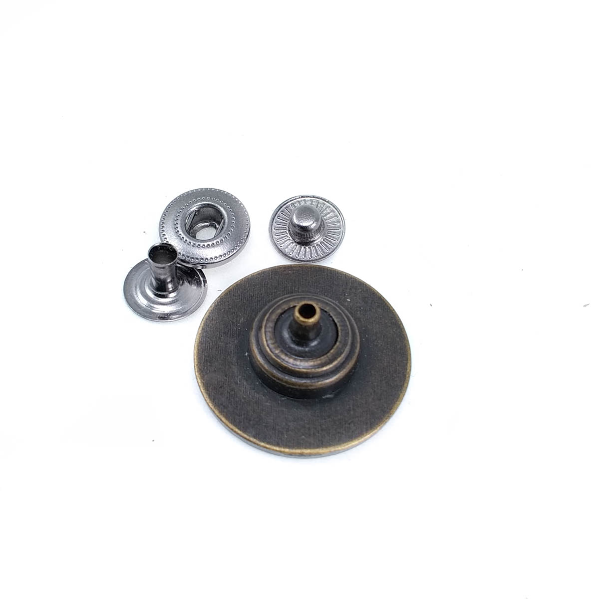 Delikli Düğme Tasarımlı Çıtçıt Düğme 25 mm - 40 boy E 1526