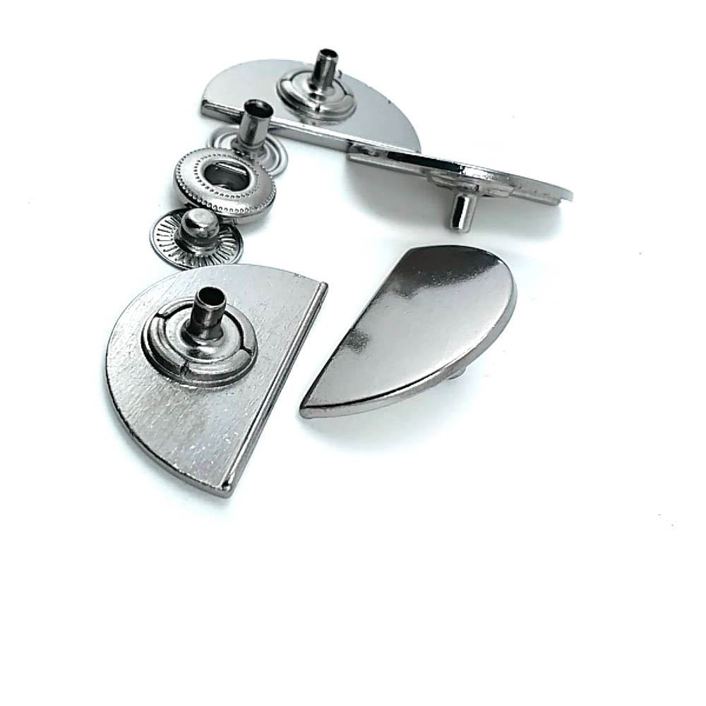 Yarım Daire Şekil Dış Giyim Çıtçıtı 30 x 17 mm E 1579