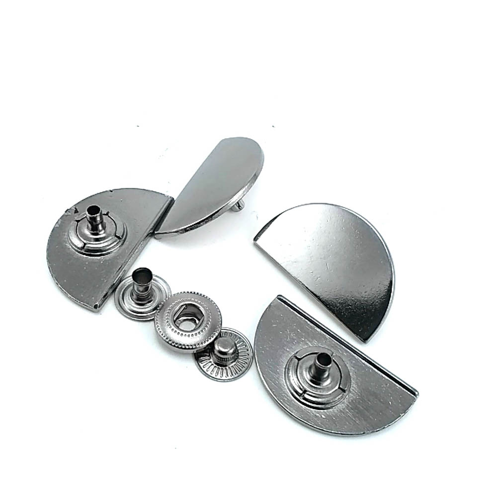 Yarım Daire Şekil Dış Giyim Çıtçıtı 30 x 17 mm E 1579