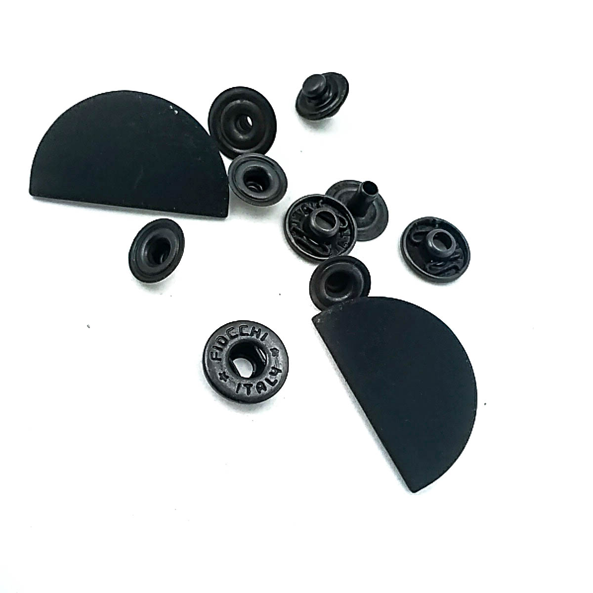 Yarım Daire Şekil Dış Giyim Çıtçıtı 30 x 17 mm E 1579