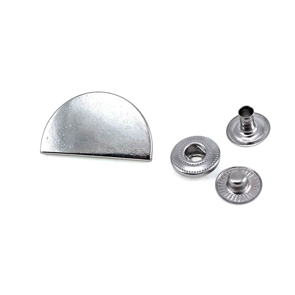 Yarım Daire Şekil Dış Giyim Çıtçıtı 30 x 17 mm E 1579